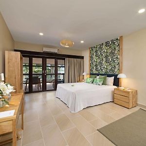 Lagoon Superior Room